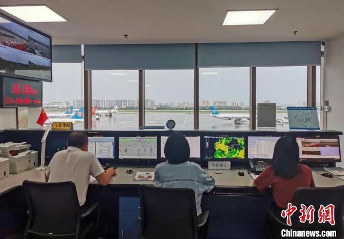 三亚凤凰机场飞机大面积取消是怎么回事，关于三亚凤凰机场取消航班的新消息。