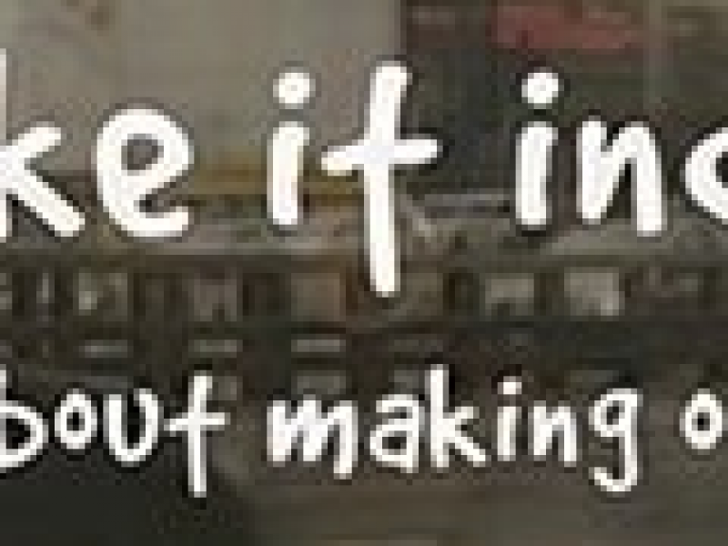  Ӣİ